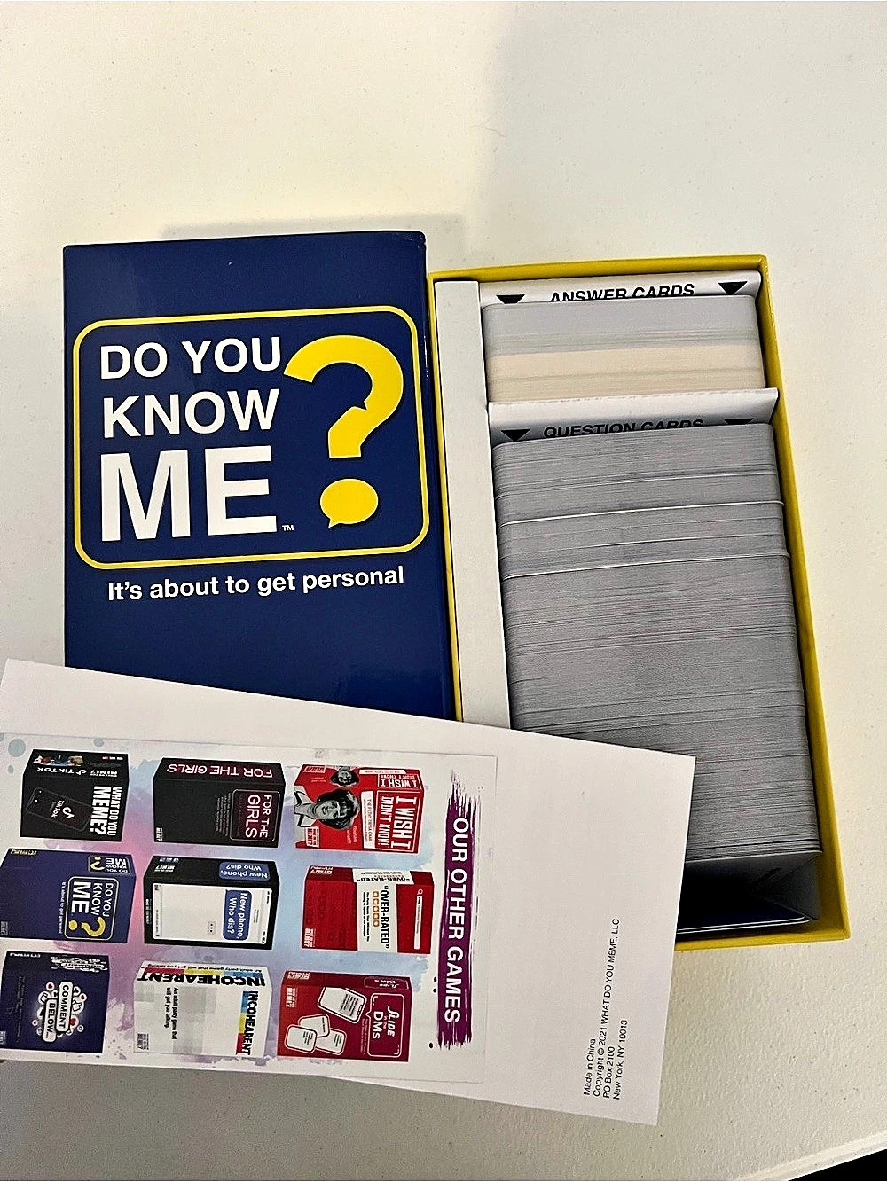 What Do You Meme? Do You Know Me? Party Card Game NWT
